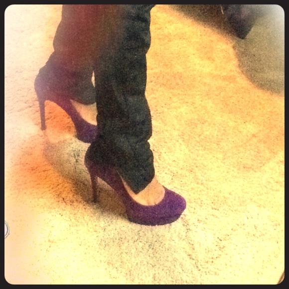 Purple suede heels - Picture 1 of 6